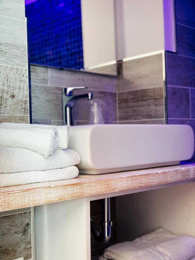 B&B La Roccia Кастелсардо Екстериор снимка